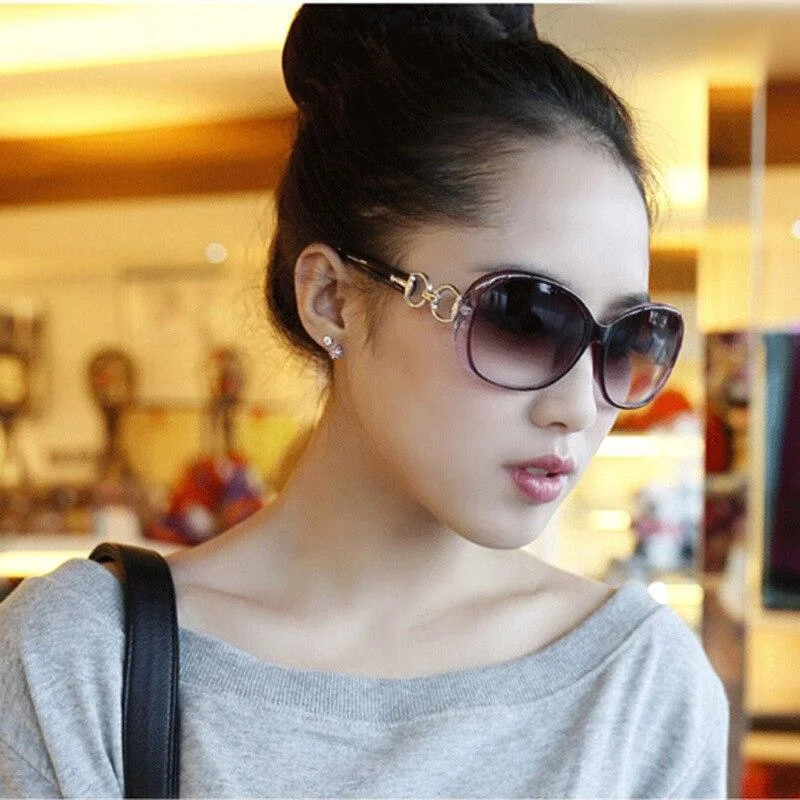 Hot Fashion Polarized Sunglasses for Women in Designer Vintage Style